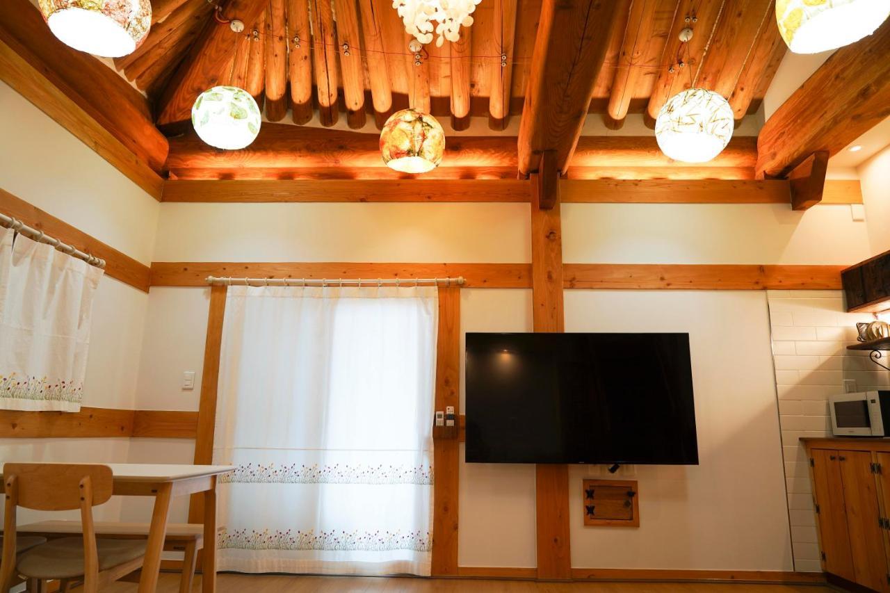 Samlockhon Hanokstay Jeonju Buitenkant foto